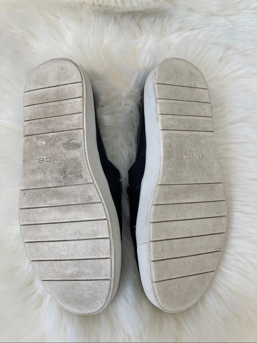 Vince Blair Perforated Leather Slip on Sneakers sz 6